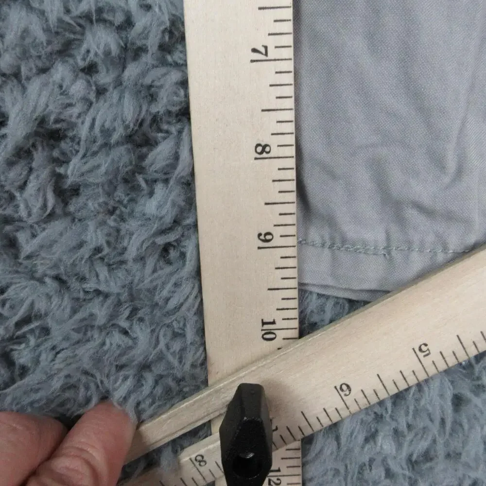 Levi Strauss & Co. Shorts Mens 42 Gray Chino Flat Front Casual Summer 42x9.5*